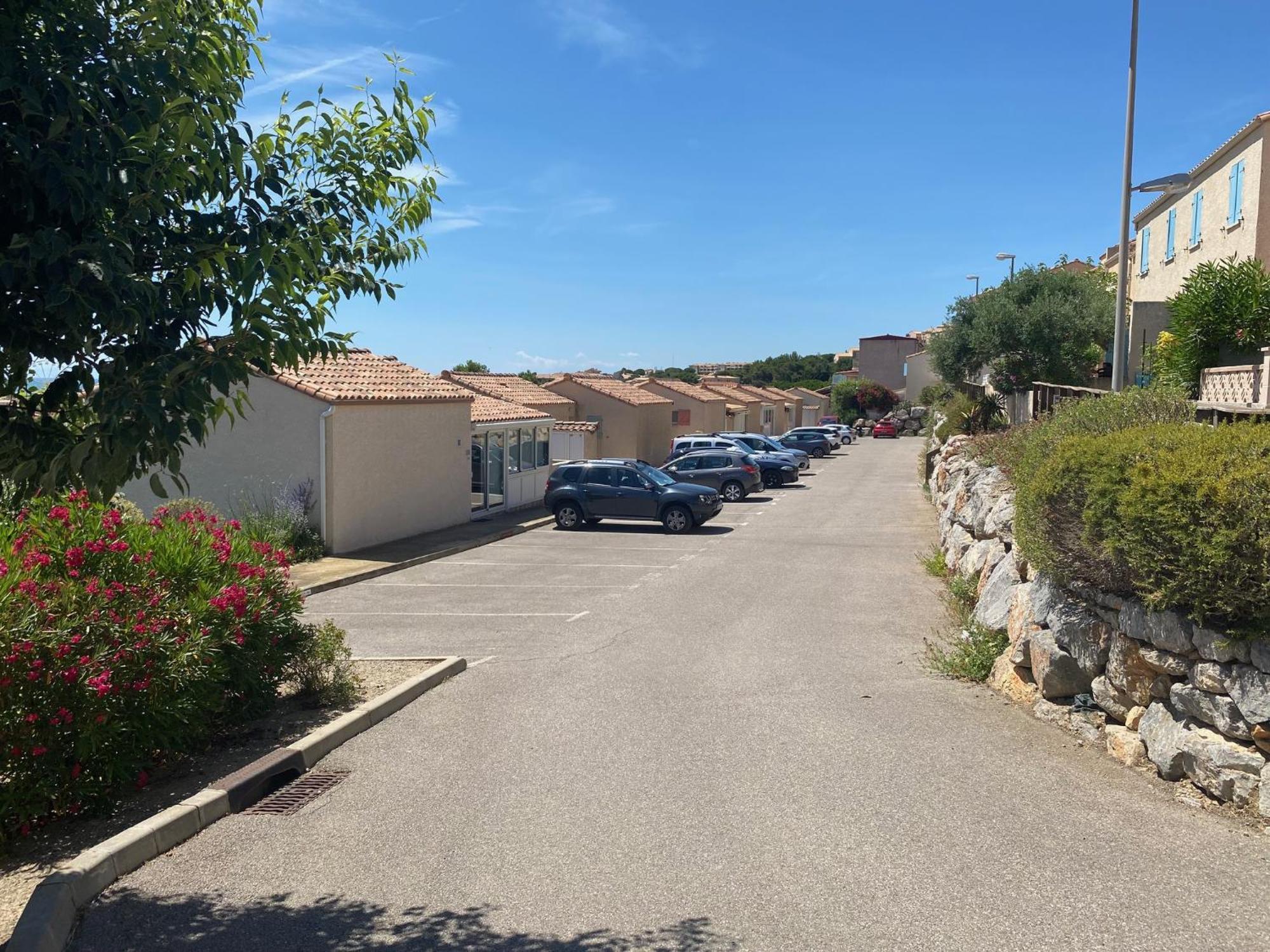 Holiday home T3 Vue Et Plage, Avec Wifi Et Parking Saint-Pierre-la-Mer (Aude)