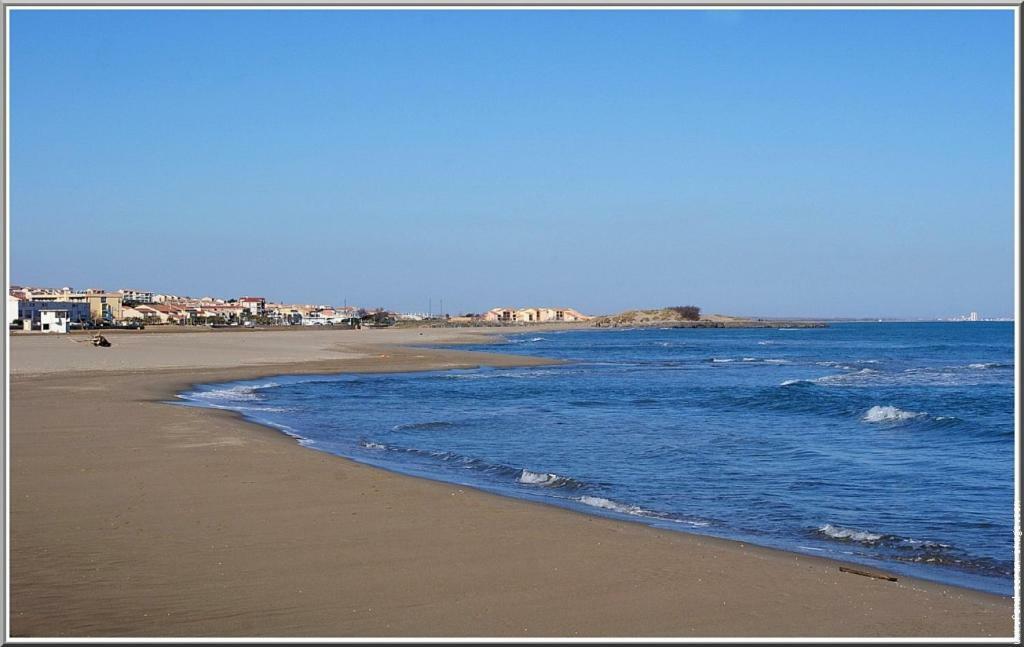 T3 Vue Et Plage, Avec Wifi Et Parking Holiday home Saint-Pierre-la-Mer (Aude)